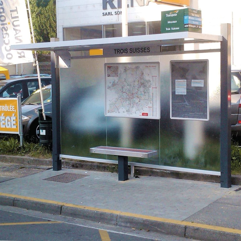 Mobilité urbaine abri bus Urbanéo CIRRUS auvent pour KEOLIS ILEVIA Lille Mobilité urbaine abri bus Urbanéo CIRRUS auvent pour KEOLIS ILEVIA Lille