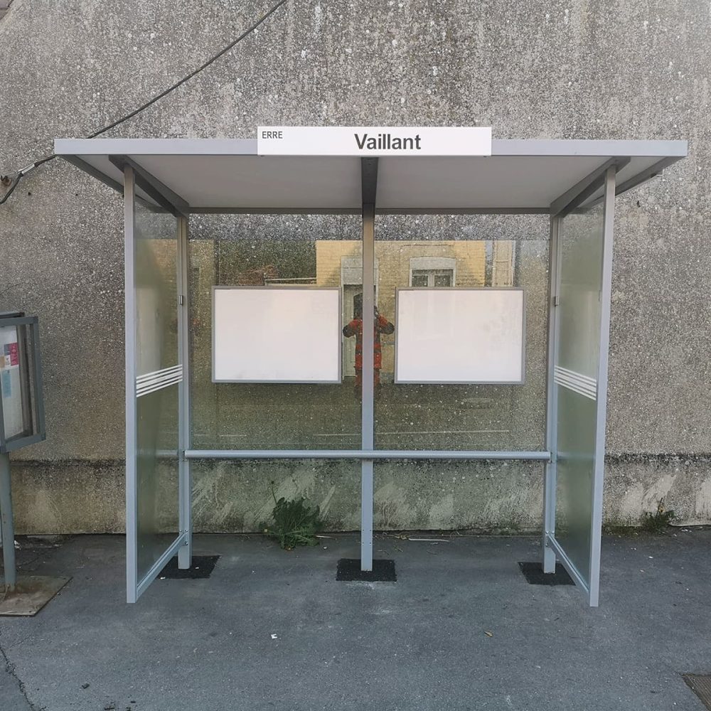 Abri bus scolaire Urbanéo gris clair SMT Douai