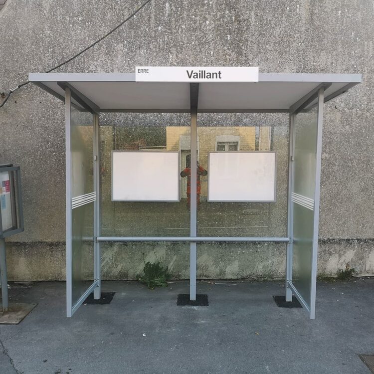 Abri bus scolaire Urbanéo gris clair SMT Douai