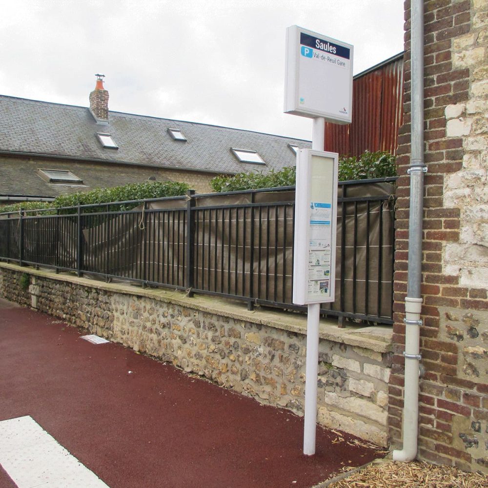 Agglomération Blois, mobilité urbaine poteau arrêt Urbanéo GAYANT transport urbain