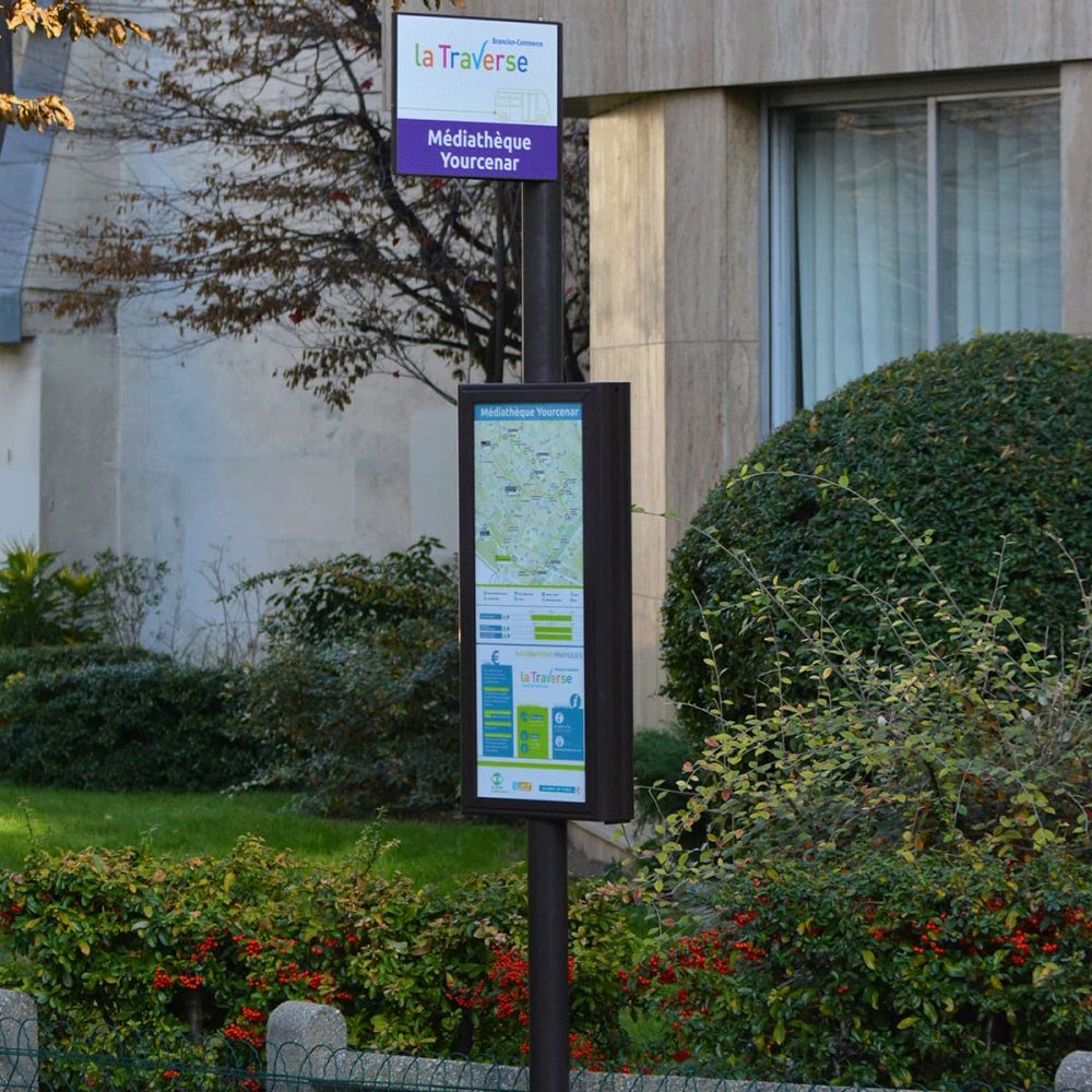 Poteau d'arrêt GAYANT Urbanéo - point d'arrêt - transport public - Paris