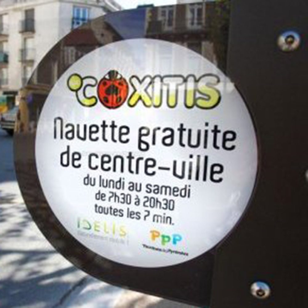 Poteau d'arrêt MEETYS urbaneo COXITIS Pau Poteau d'arrêt MEETYS urbaneo COXITIS Pau