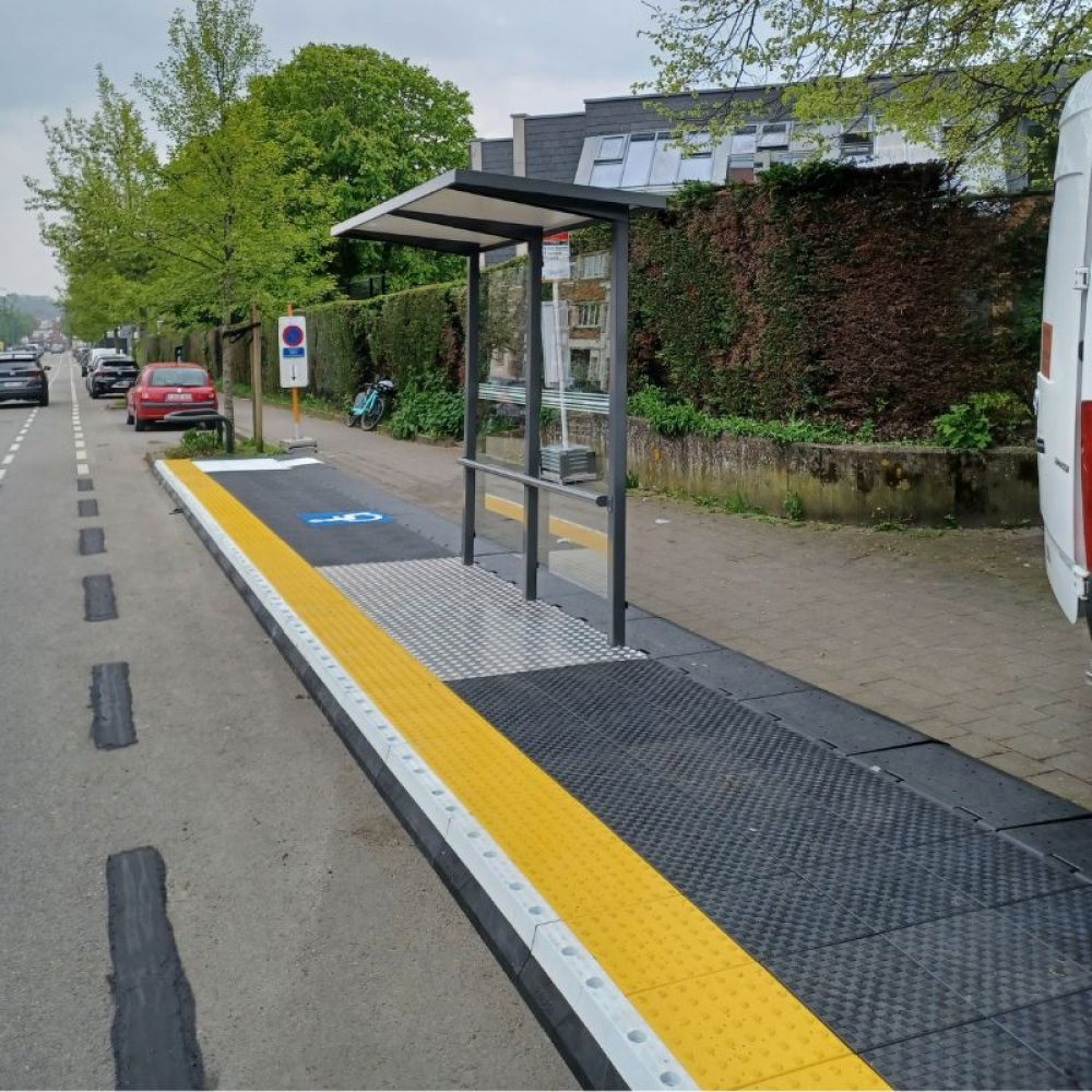 Quai provisoire ZICLA® installation à Bruxelles Urbanéo Quai provisoire ZICLA® installation à Bruxelles Urbanéo