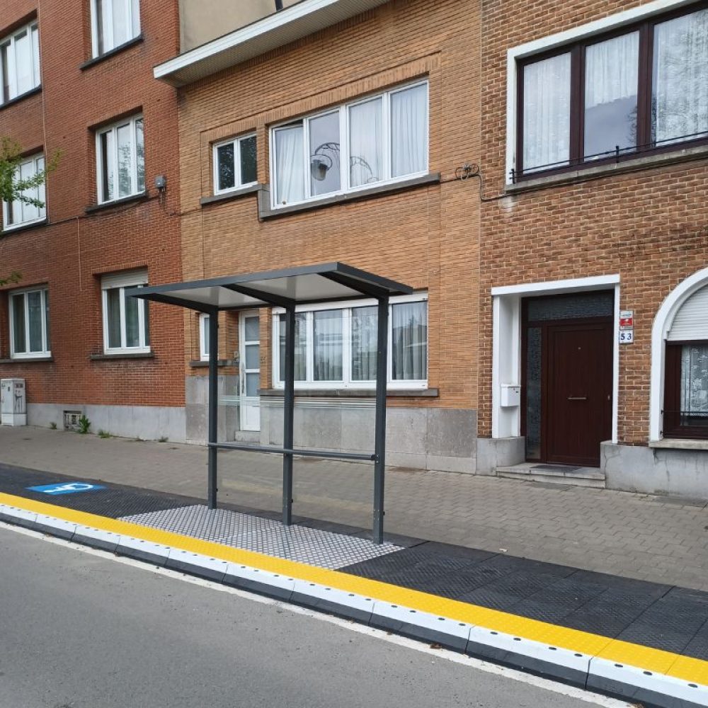 Quai provisoire ZICLA® installation abribus scolaire CU Dunkerque Quai provisoire ZICLA® installation abribus scolaire CU Dunkerque