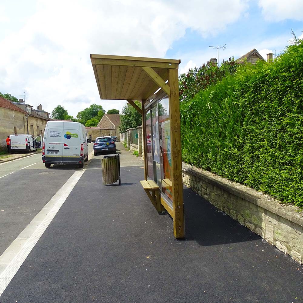 Abri Urbanéo Woody en Bois Auvent à Caissons Publicitaires