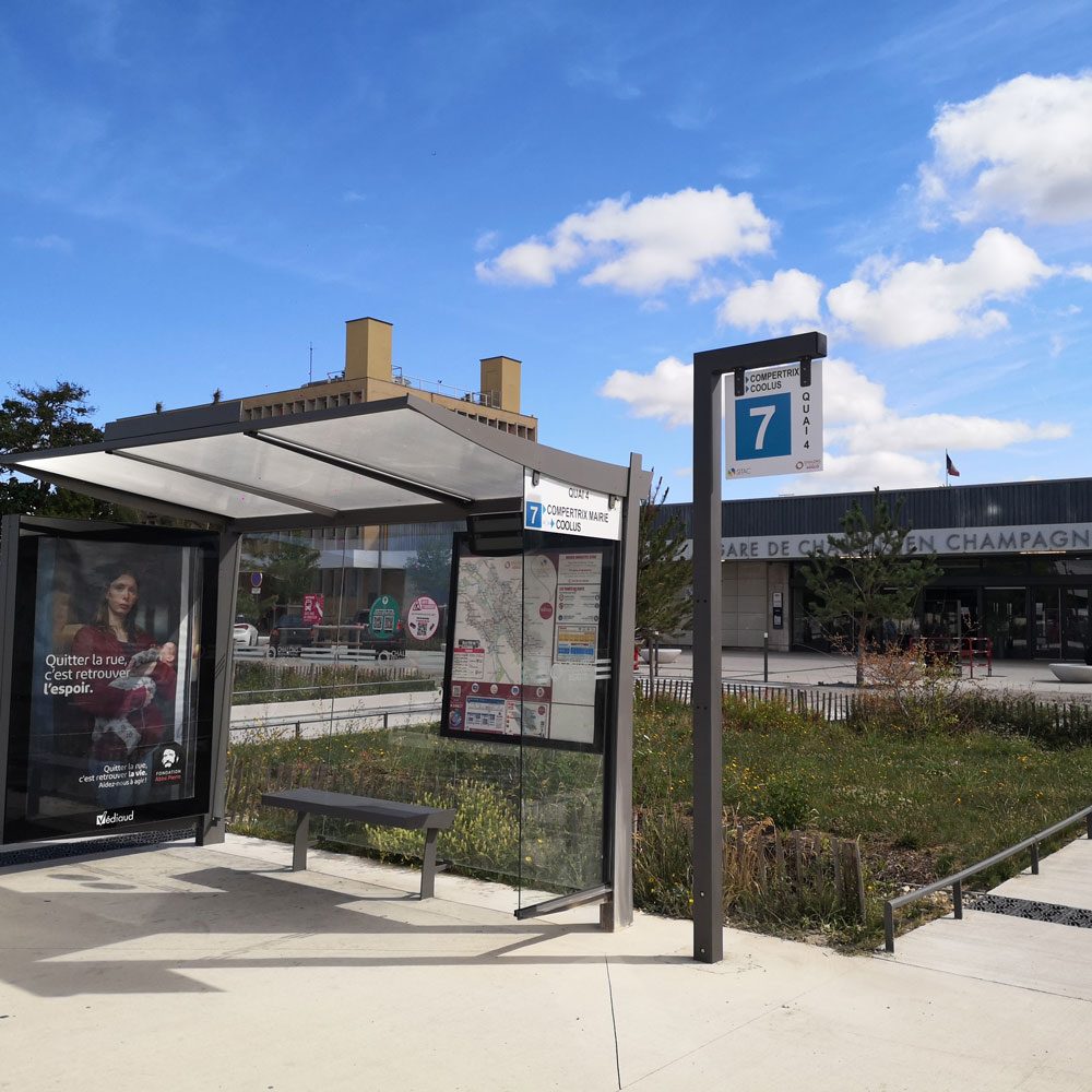 Poteau d'arrêt Urbanéo UTAH en métal pour Chalons en Champagne Agglomération