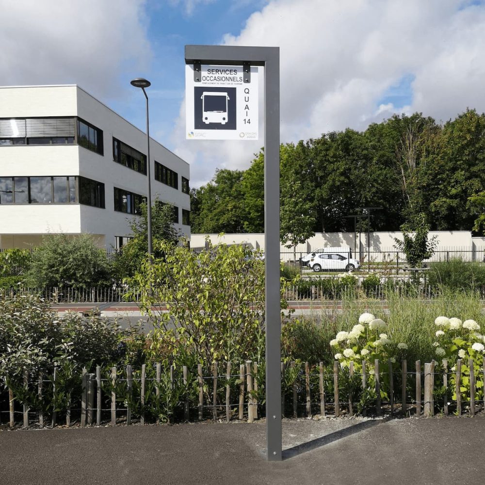 Poteau d'arrêt métal UTAH Urbanéo pour l'agglomération de Châlons en Champagne
