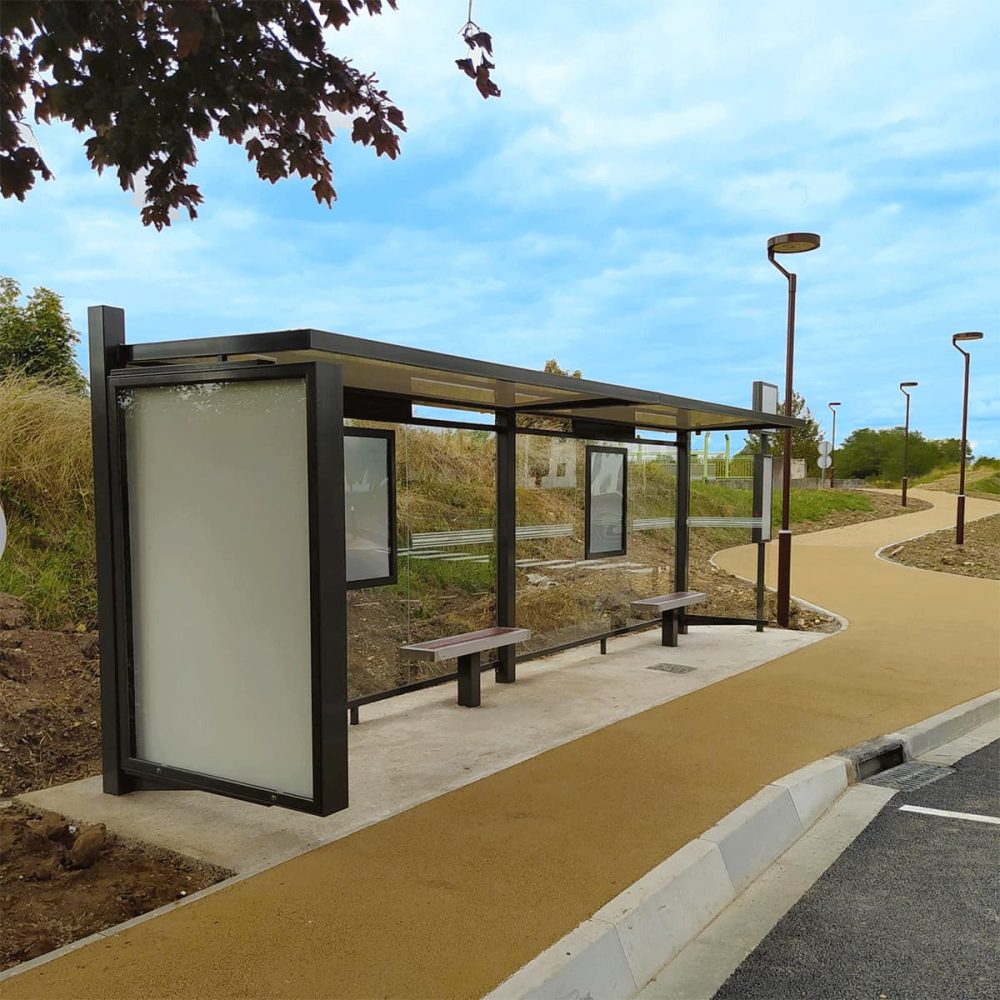 Abri bus CIRRUS double à caisson publicitaire Urbanéo Quimperlé