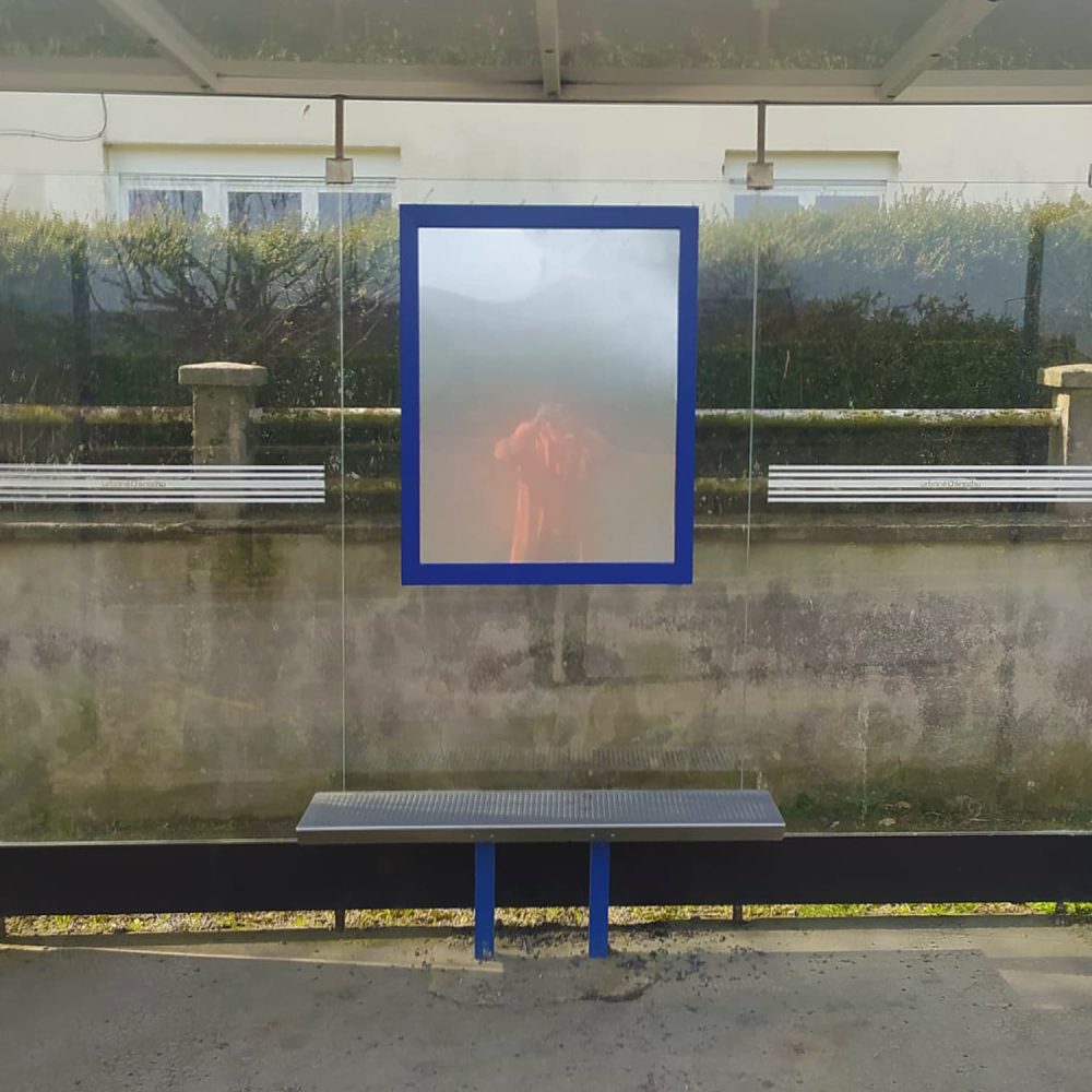 Cadre d'information pour abribus Urbanéo ouverture à l'italienne