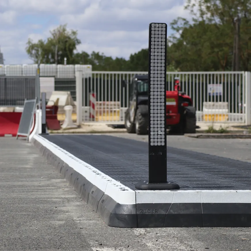 Gros plan quai provisoire modulable Zicla® pour point d'arrêt pour Transdev