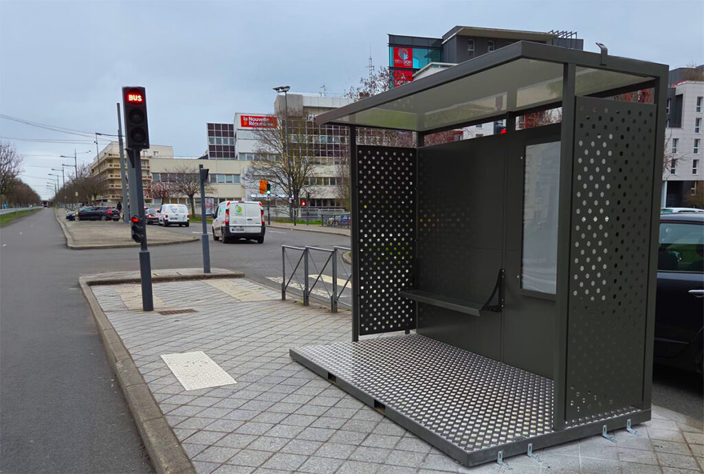 abribus-provisoire-monobloc-tours