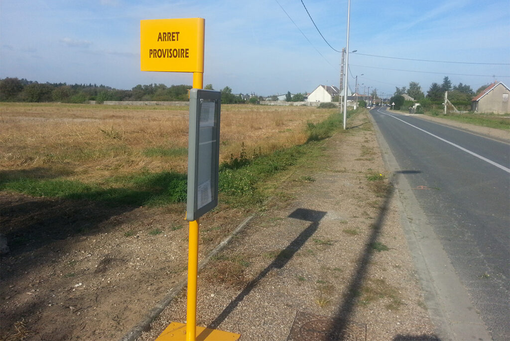 poteau-arrêt-de-bus-eris-provisoire