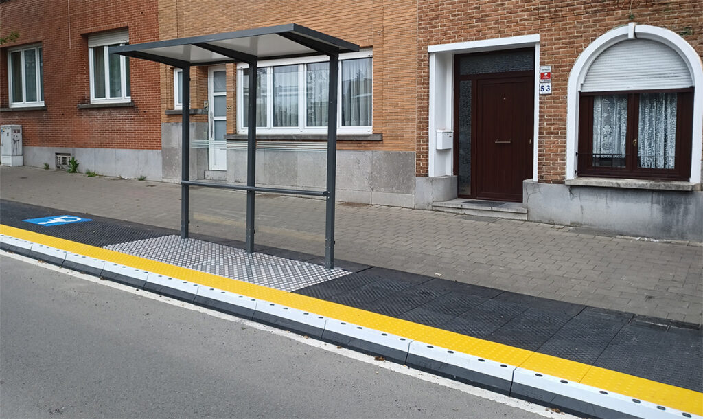 quai-bus-provisoire-abribus-belgique
