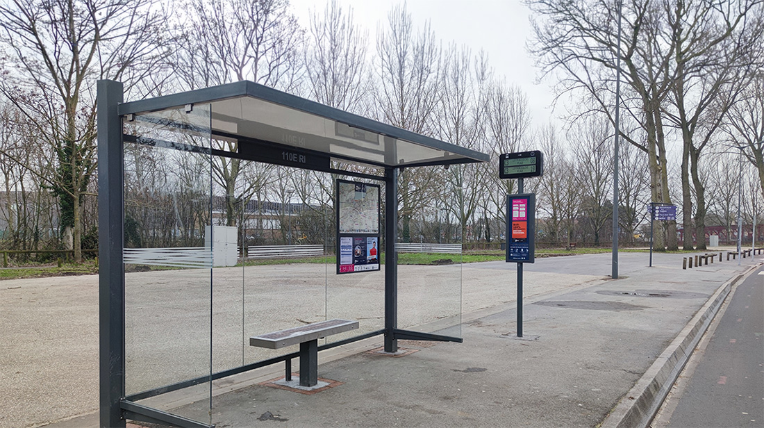 abribus-cirrus-poteau-gayant-BIV-urbaneo